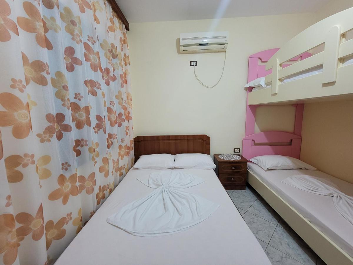 Petrefi Apartments Ksamil Buitenkant foto
