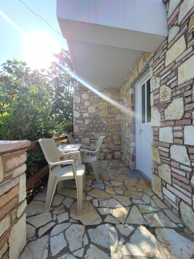 Petrefi Apartments Ksamil Buitenkant foto