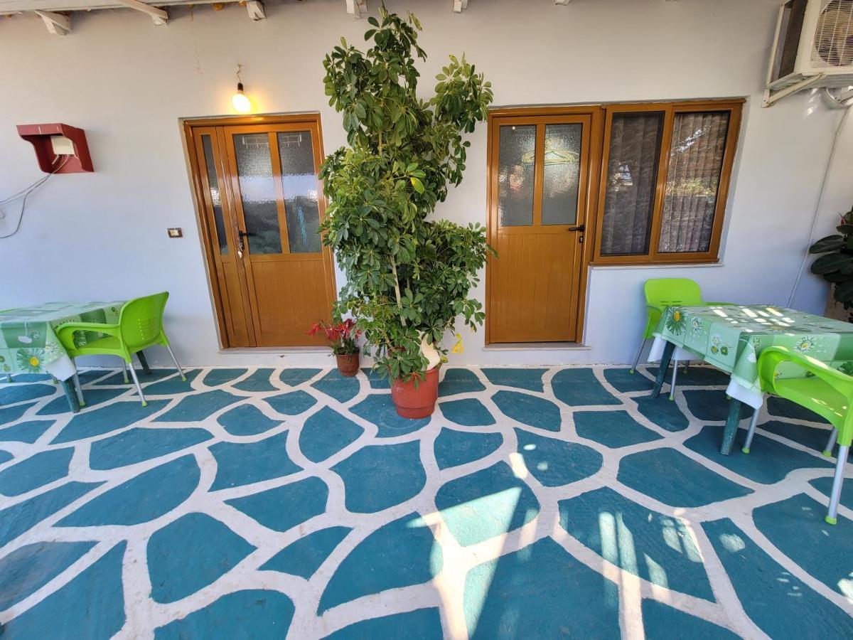 Petrefi Apartments Ksamil Buitenkant foto