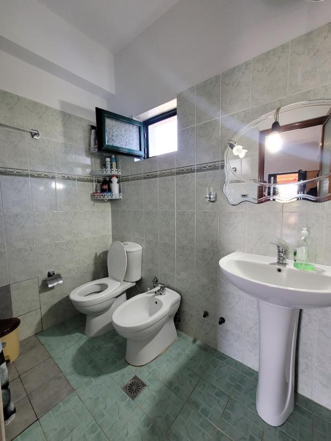 Petrefi Apartments Ksamil Buitenkant foto