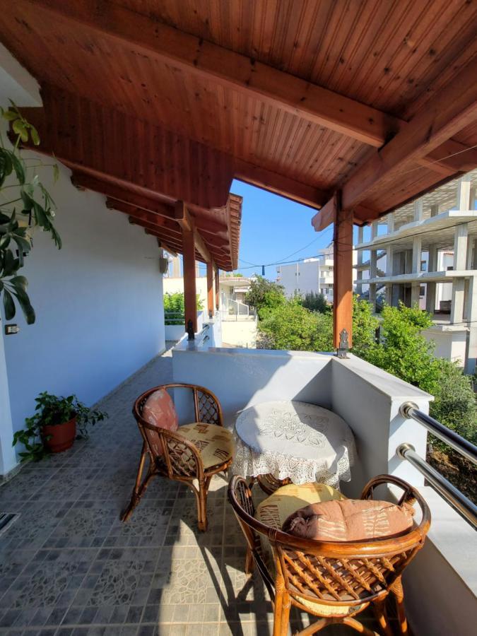 Petrefi Apartments Ksamil Buitenkant foto