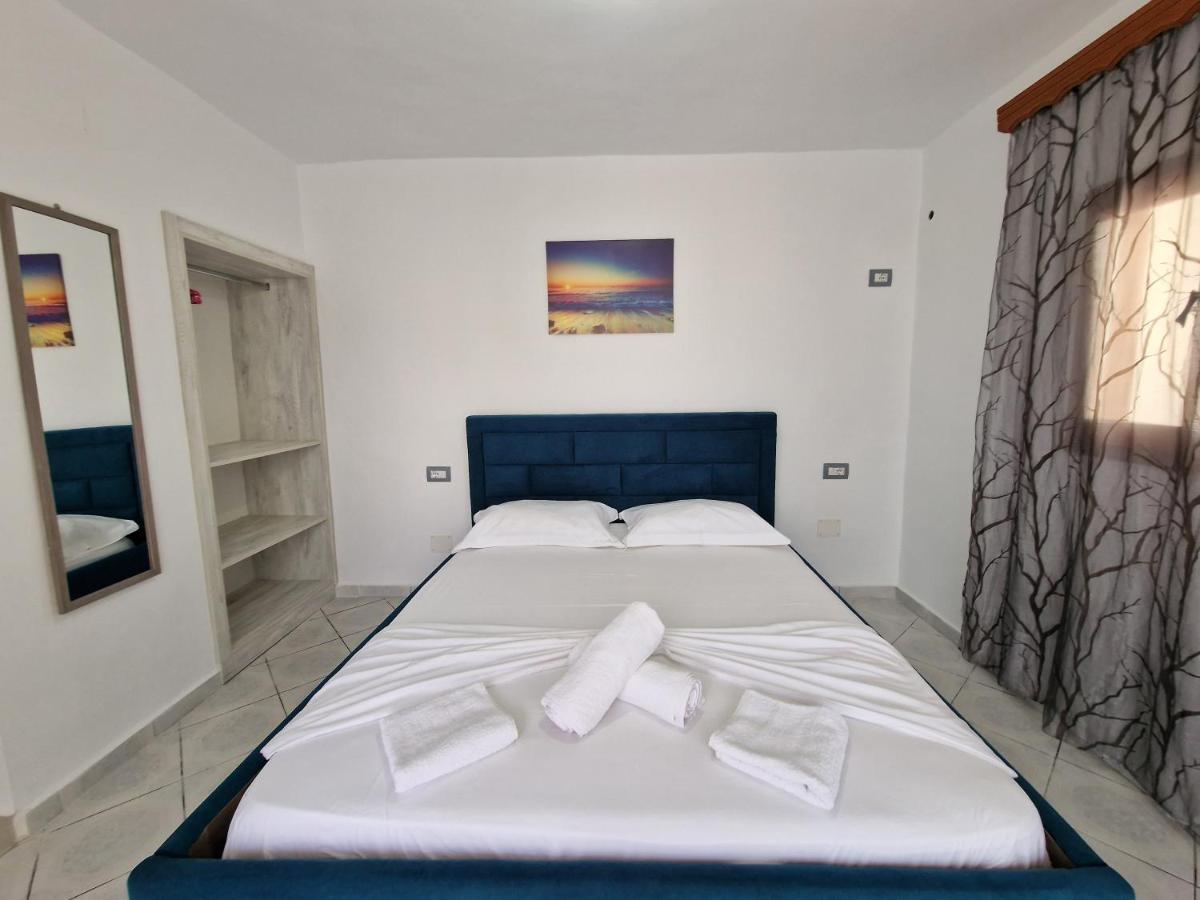 Petrefi Apartments Ksamil Buitenkant foto